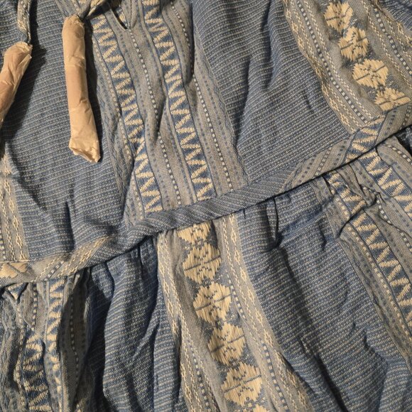 Dress - Picture 5 of 6